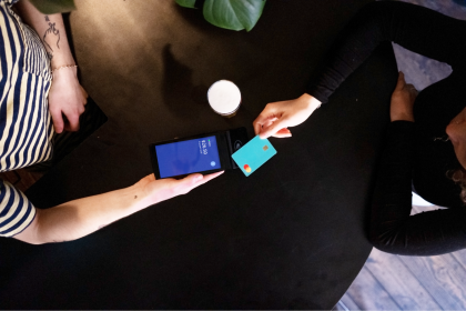 Card-Payment_Insitu_3_png-1__ScaleMaxWidthWzQyMF0